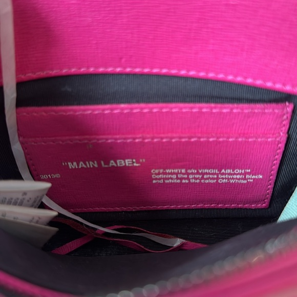 Off White Binder Clip Bag in Pink - Picture 7 of 8